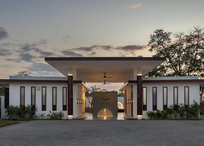 Sumitra Luxury & By Pramana 5*