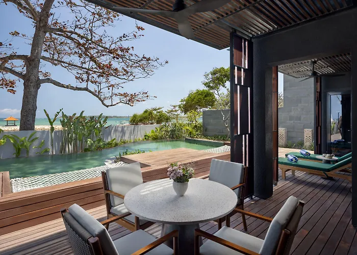 Sumitra Luxury & By Pramana サヌール