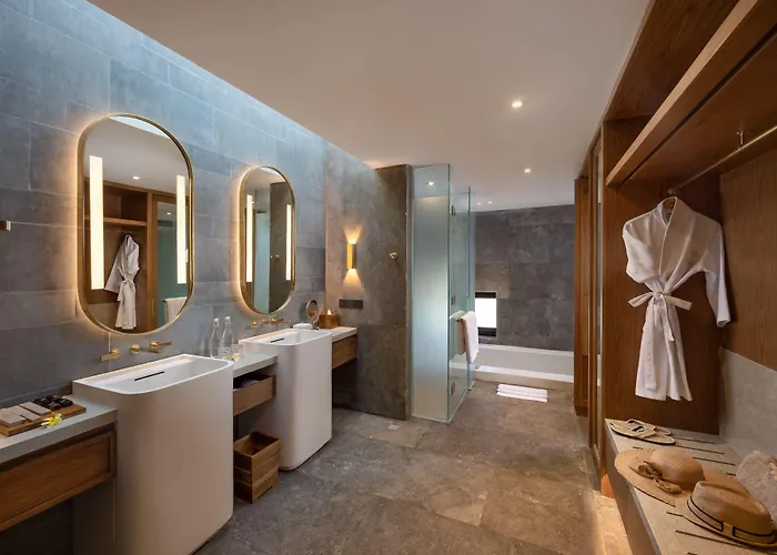 Sumitra Luxury & By Pramana Resort Sanur