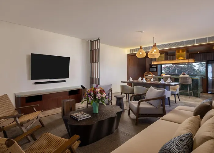 Sumitra Luxury & By Pramana サヌール
